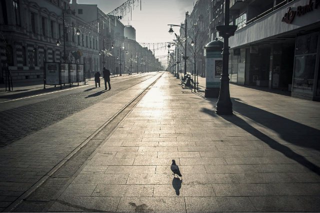 Jest nas coraz mniej - rocznie w Polsce rodzi się o kilkadziesiąt tysięcy osób mniej niż umiera