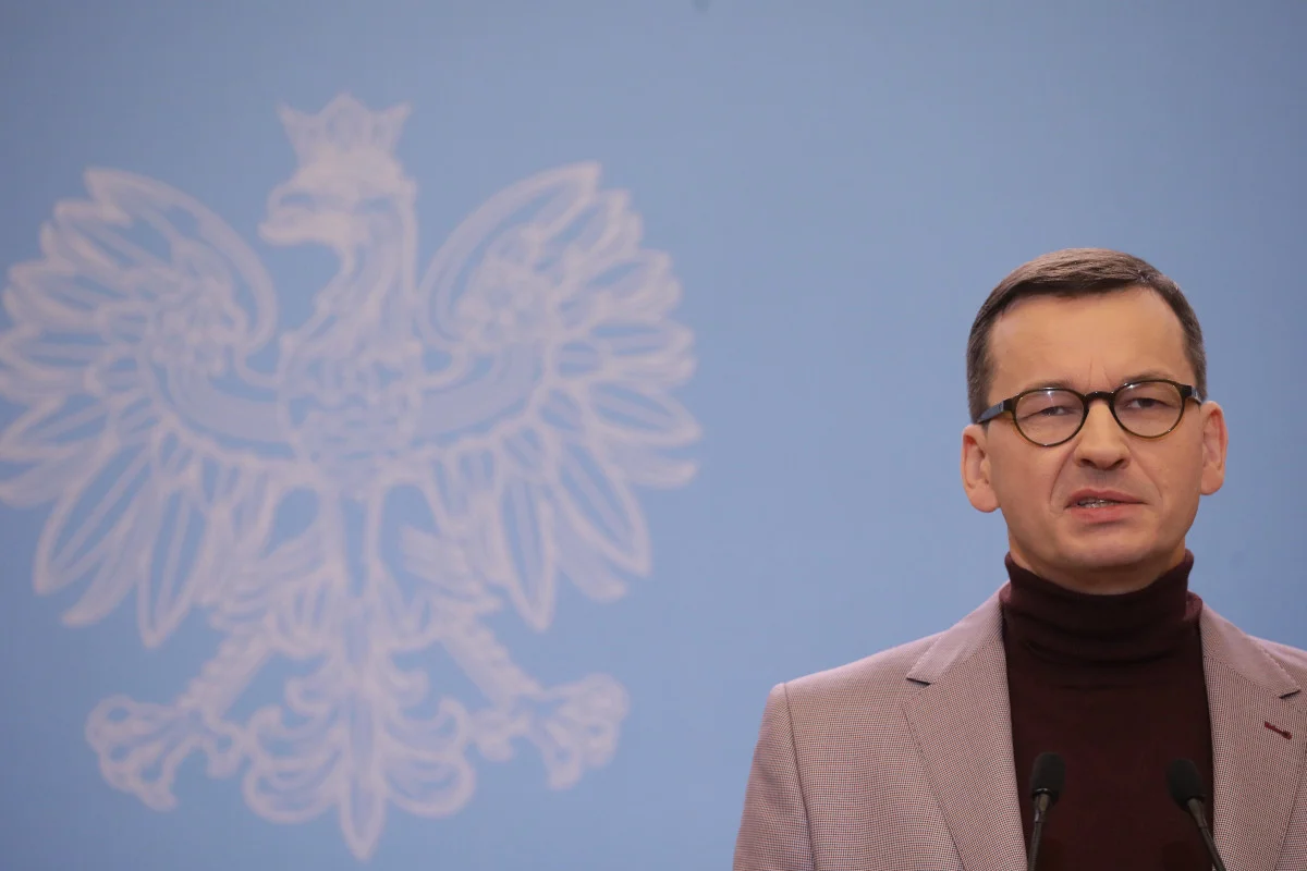 Polska gospodarka traci w rankingach. Słabe oceny także dla demokracji