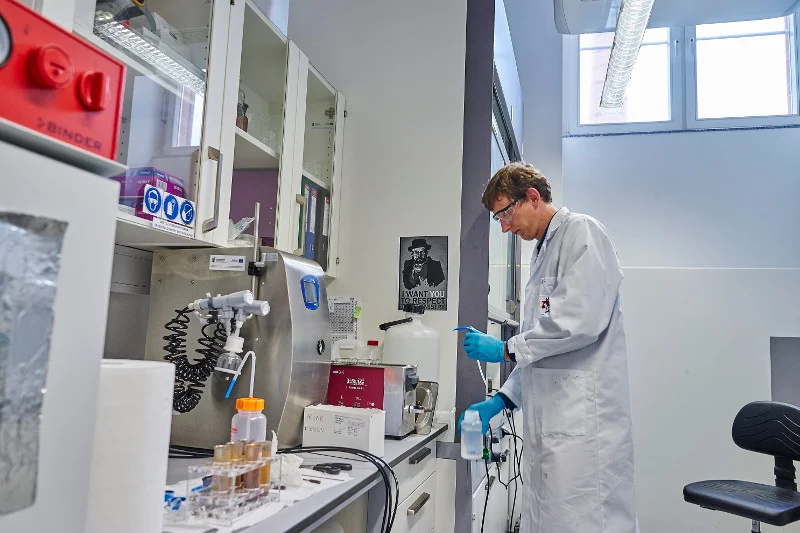 Jedno z laboratoriów EIT+. Sprzedaż z zyskiem 4 spółek przez Wrocławskie Centrum Badań pokazuje, że nauka i biznes mogą udanie współpracować.