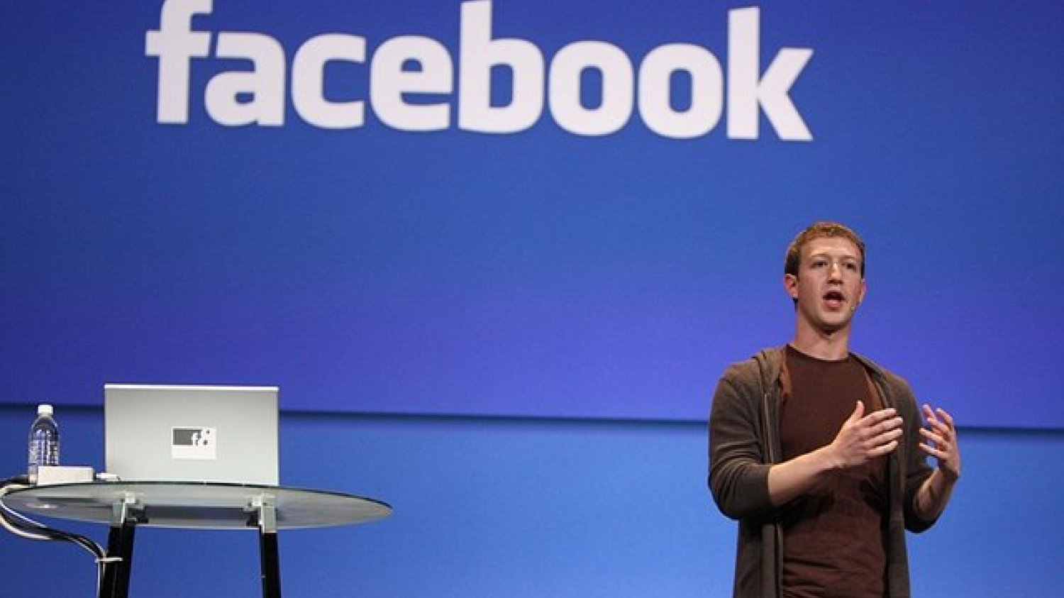 Z pytania stworzonego przez Mina Basadura korzysta dzisiaj m.in. Facebook