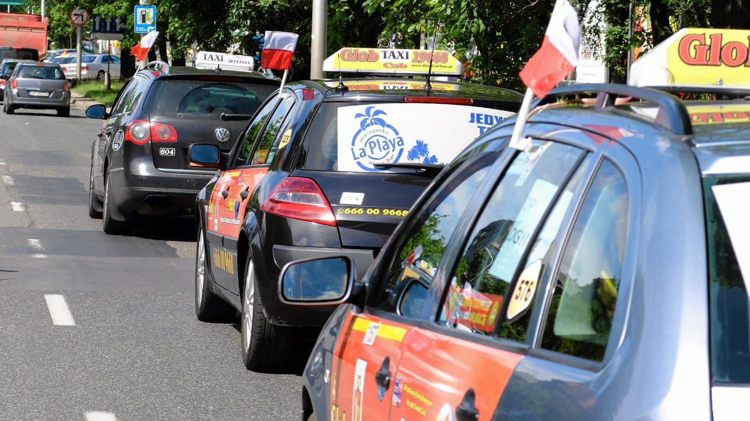 Taksówkarza wytoczyli walkę tańszemu konkurentowi