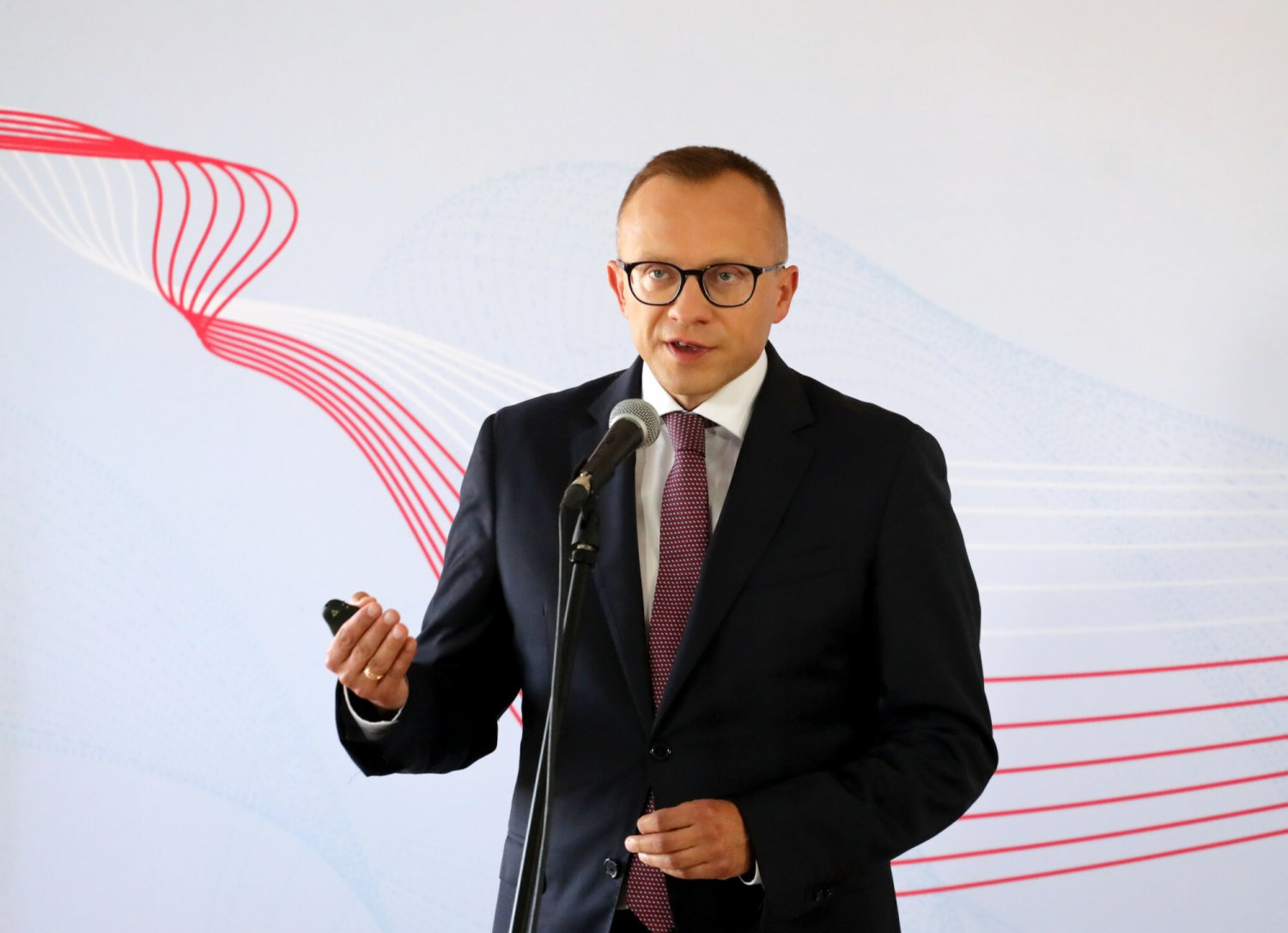 Osobą odpowiedzialną za nowelizację jest wiceminister finansów Artur Soboń.