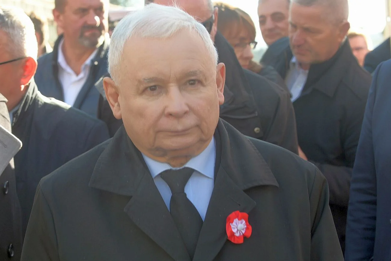 Kaczyński mówi, że polskie zarobki gonią japońskie. To nieprawda