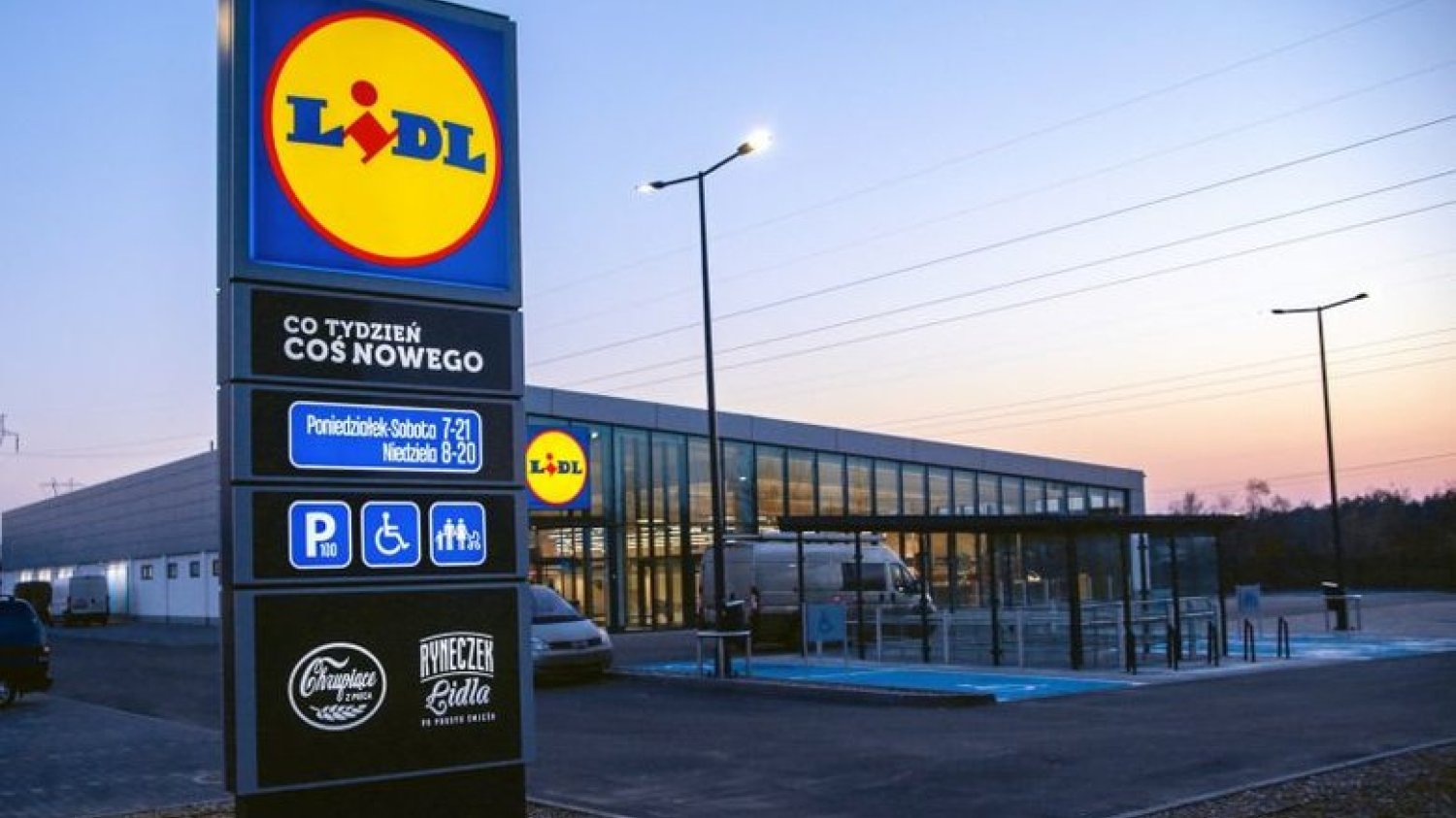 Lidl wprowadza biodegradowalne opakowania na swoje warzywa i owoce.