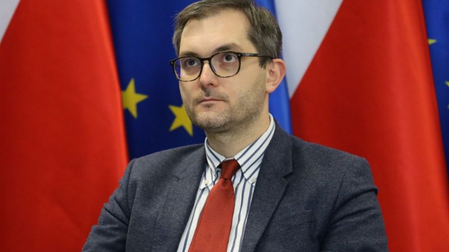 Wiceminister zasłaniał się danymi i chwalił pracę rządu.