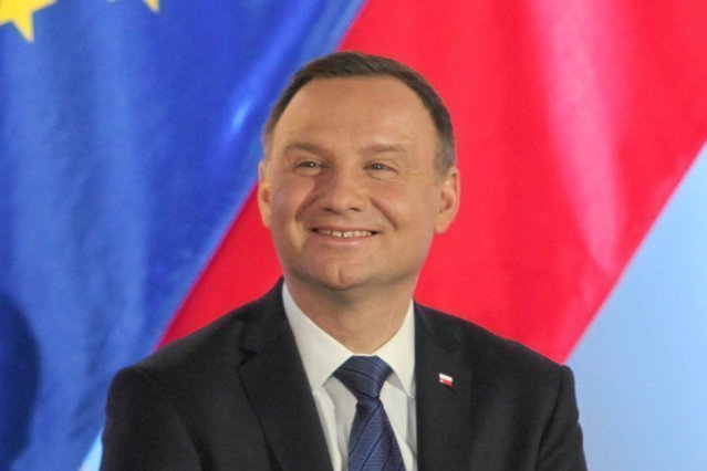 Andrzej Duda podpisał nowelizację ustawy rozszerzającej program 500+ na pierwsze i jedyne dzieci.