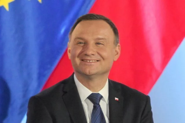 Andrzej Duda podpisał nowelizację ustawy rozszerzającej program 500+ na pierwsze i jedyne dzieci.