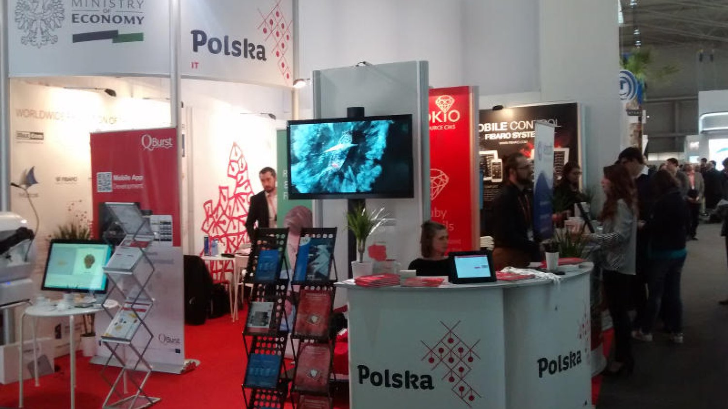 Polski pawilon IT w hali numer sześć na Mobile World Congress.