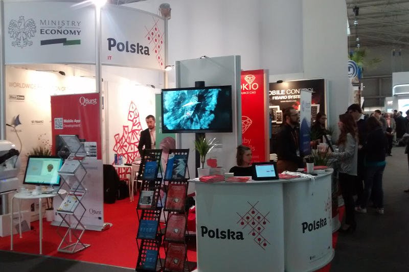 Polski pawilon IT w hali numer sześć na Mobile World Congress.