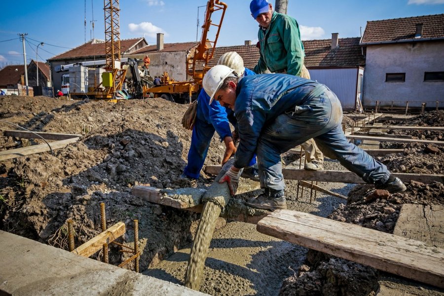 Białe Kołnierzyki mają być blogiem, na którym bez ogródek będą opisywane oszustwa - ku przestrodze czytelników.