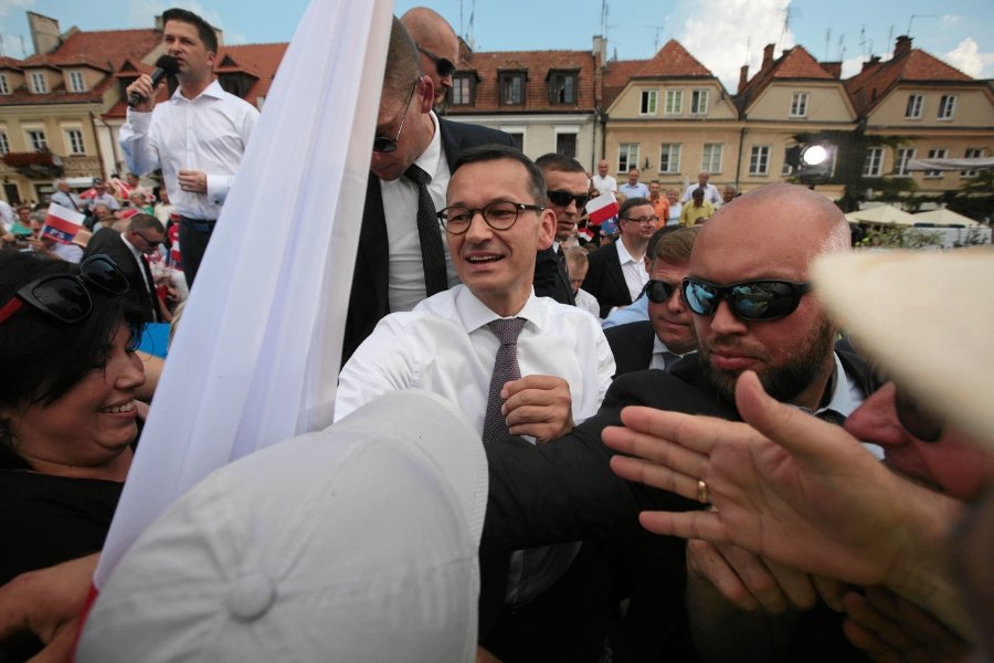 Premier Mateusz Morawiecki przekonuje, że Pracownicze Plany Kapitałowe to fundament reformy systemu emerytalnego. Ekspert raczej bagatelizuje znaczenie PPK.