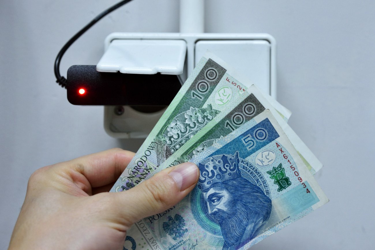 Porady, jak oszczędzać prąd