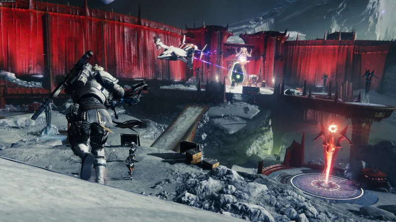 Destiny 2: Twierdza Cieni, dodatek fabularny do gry Destiny 2, rozgrywa się na powierzchni Księżyca, gdzie uwolniono pradawne zło