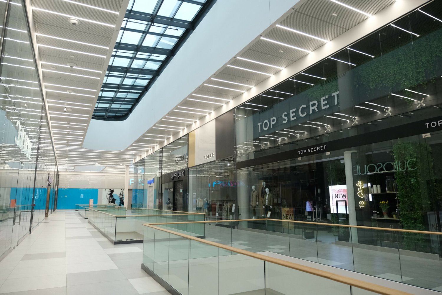 Sieć sklepów Top Secret na sprzedaż