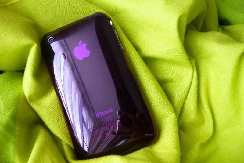 Purpurowy Iphone.
