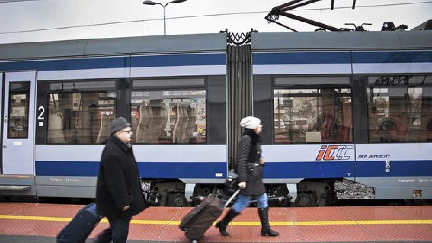 Na polskim torach pojawi się Leo Express, czeski przewoźnik. PKP Intercity skarży się, że będzie musiało obniżyć ceny, żeby nie stracić klientów na rzecz konkurenta.