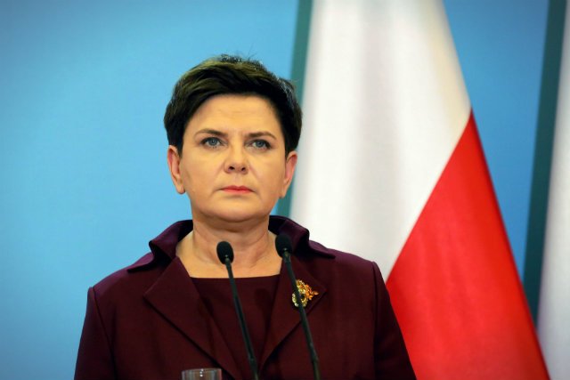 Proponowane przez PiS zmiany dotkną pół miliona urzędników