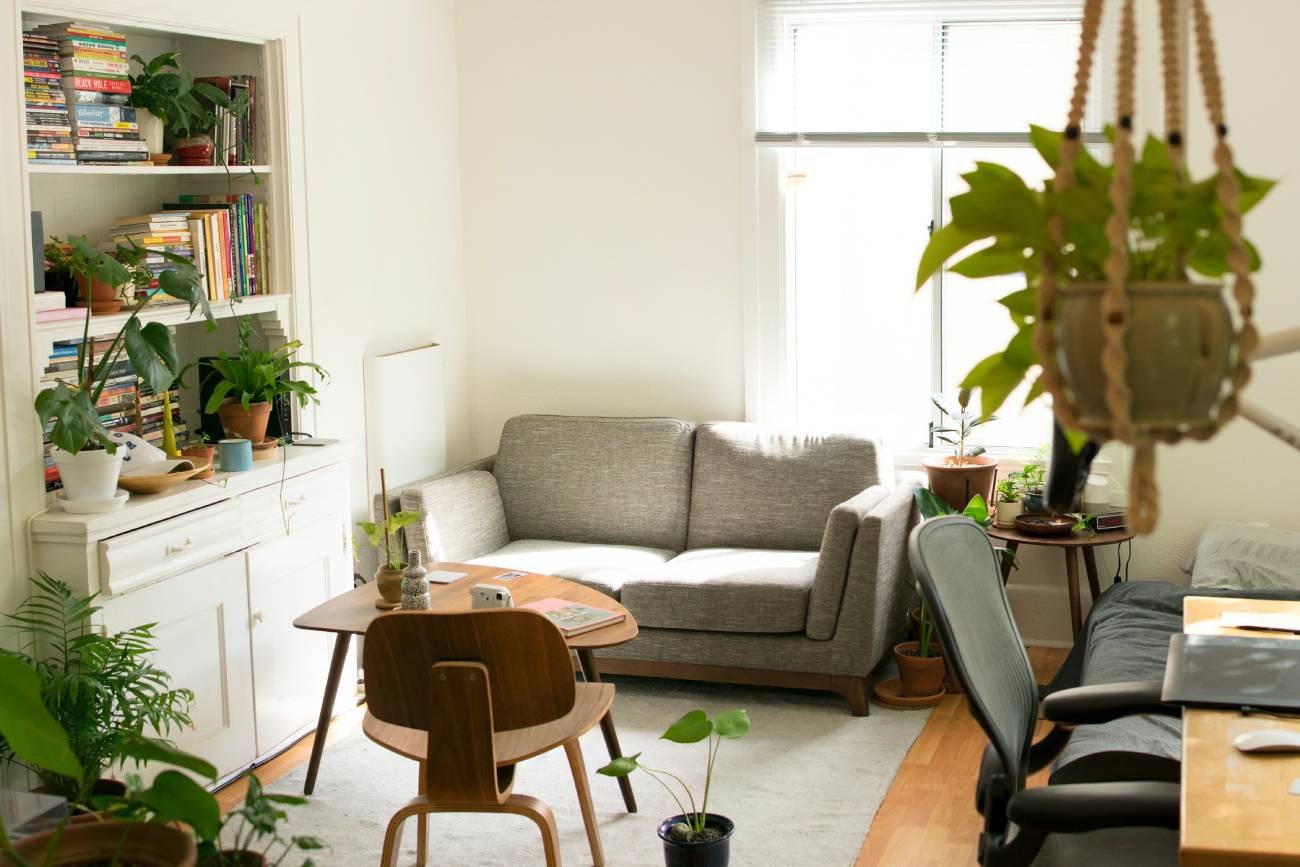 Rozrasta się zjawisko "gniazdowników". Po 30. i wciąż z rodzicami.