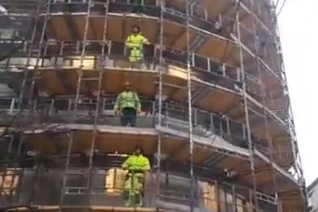 Polscy budowlańcy podbili Oslo swoimi umiejętnościami wokalnymi