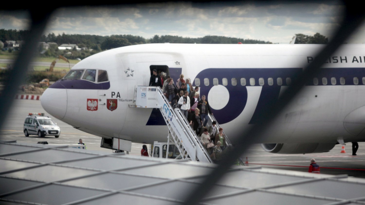 Zarząd PLL LOT wycenia jeden dzień strajku na 20 mln złotych.