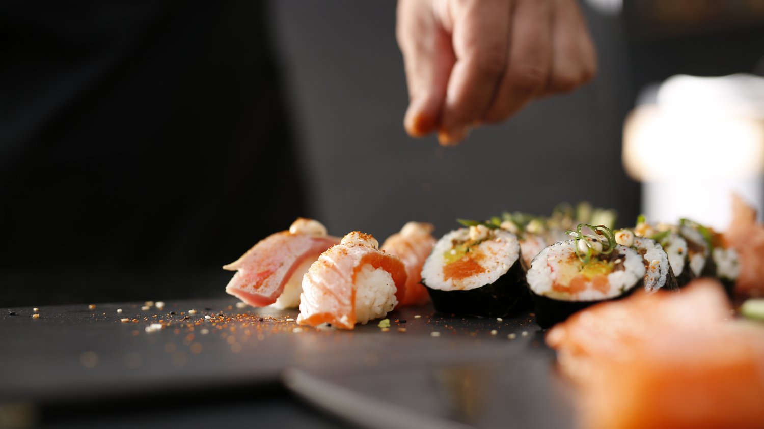Czarny sezam wykorzystuje się do robienia sushi.