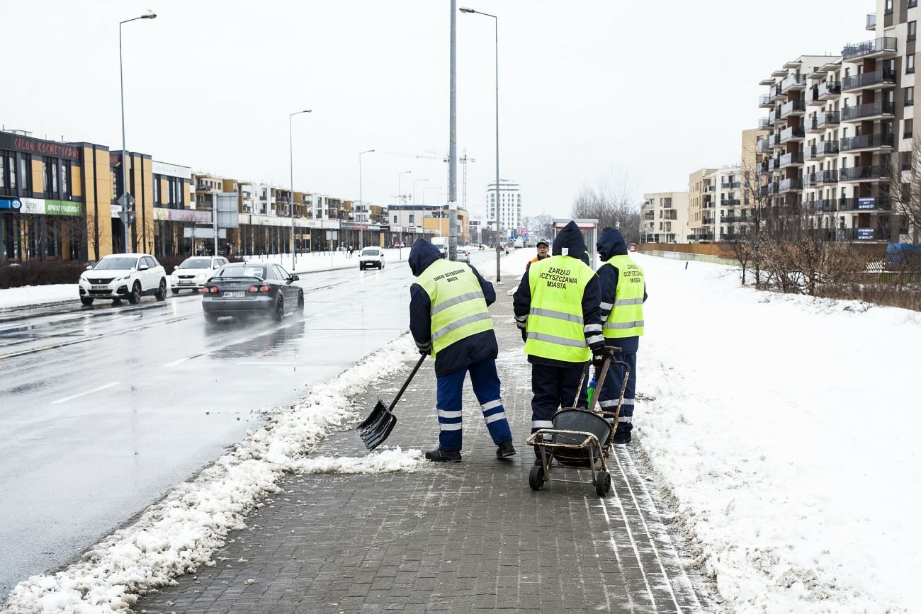 Praca zimą na świeżym powietrzu jest obwarowana szczególnymi przepisami