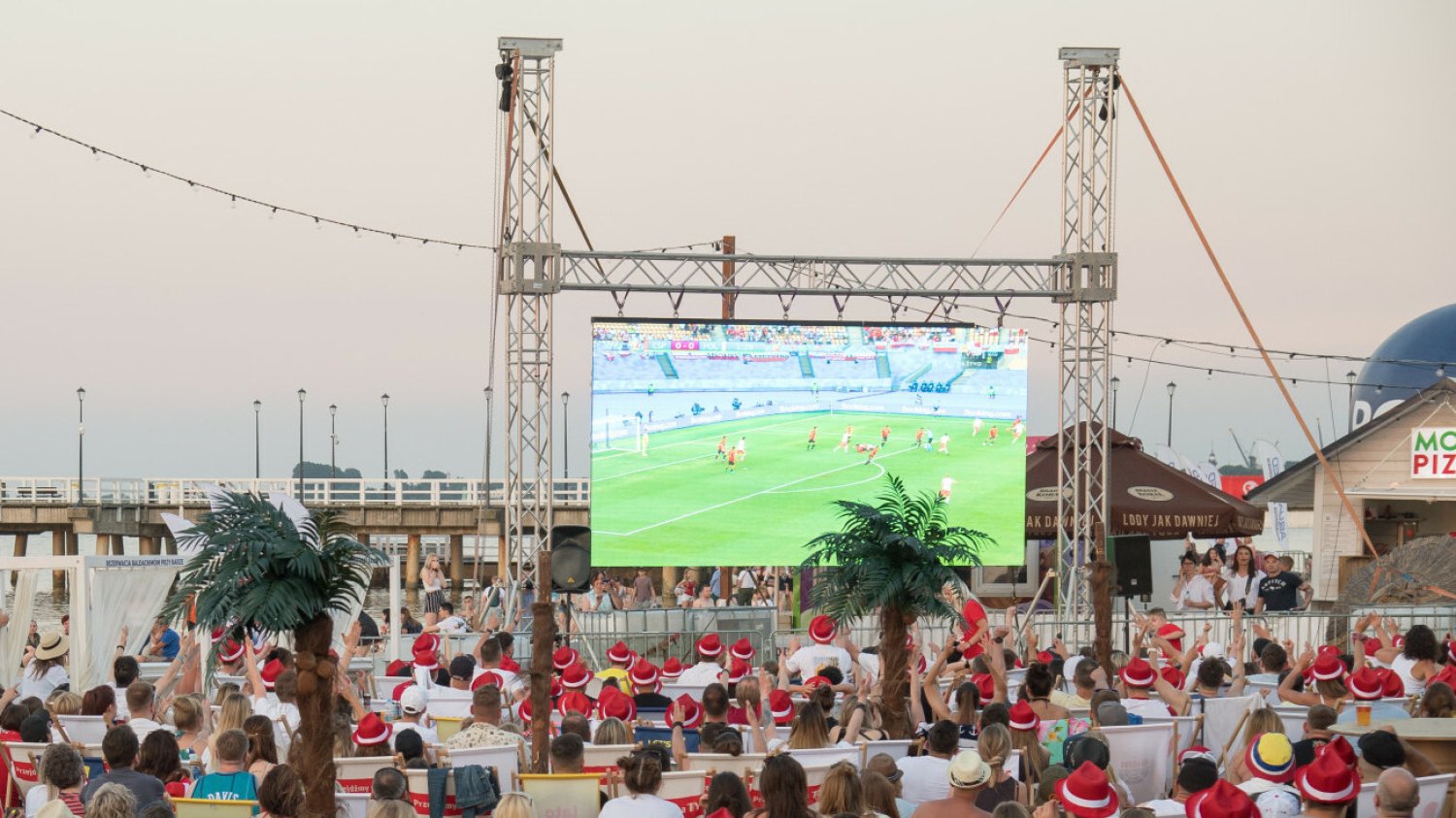 Ile fani piłki nożnej płacą w strefach kibica na Euro 2024?