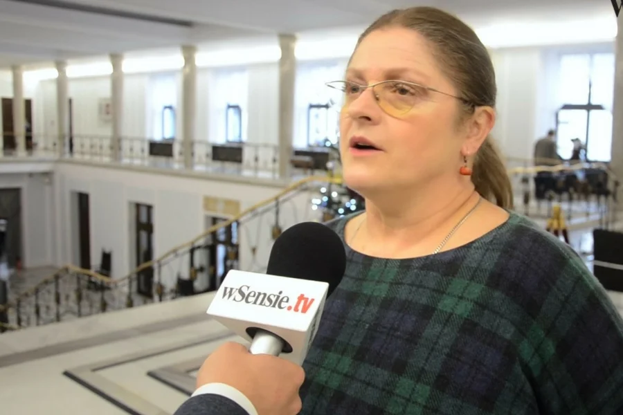 Posłanka Krystyna Pawłowicz domaga się odebrania TVN koncesji.