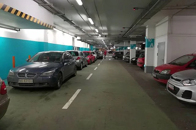 Zgubienie samochodu w galerii handlowej to koszmar, może przytrafić się każdemu