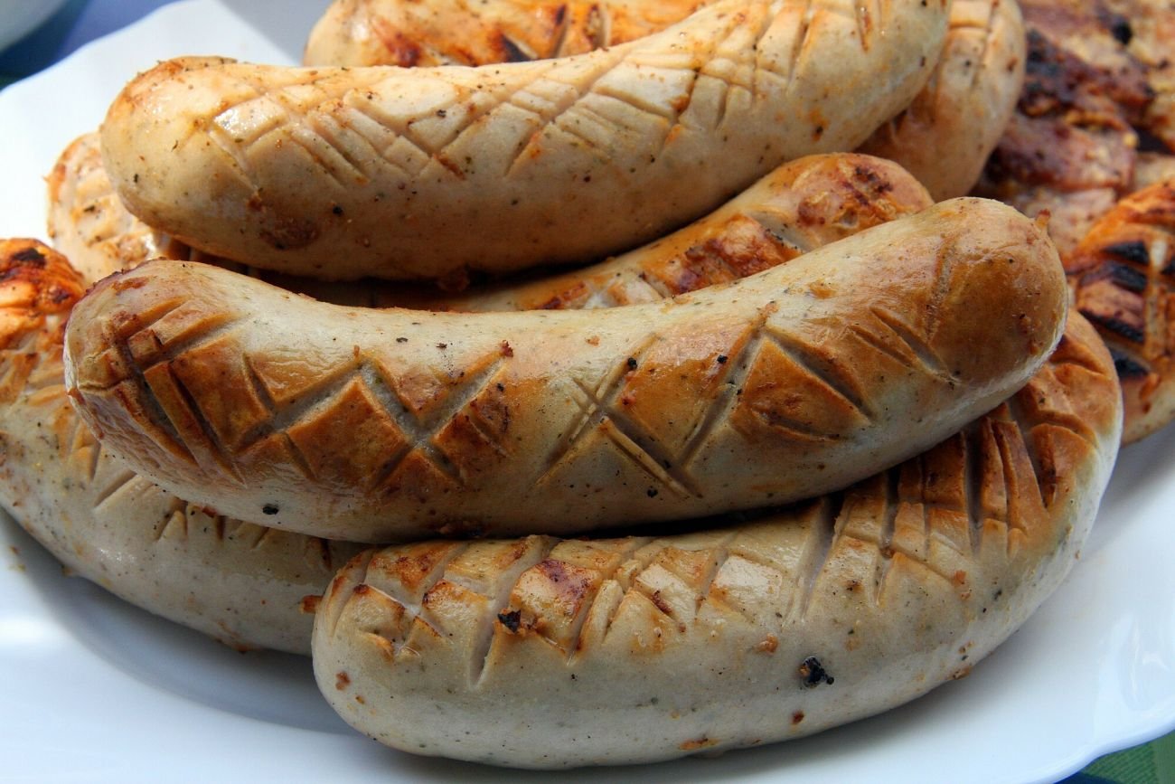 Zakażmy nazywania roślinnych kiełbasek kiełbaskami - apeluje branża mięsna