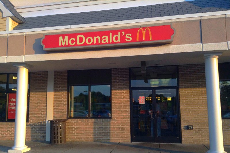 Karierę pracą w McDonald's rozpoczynali Jeff Bezos czy Carl Lewis.