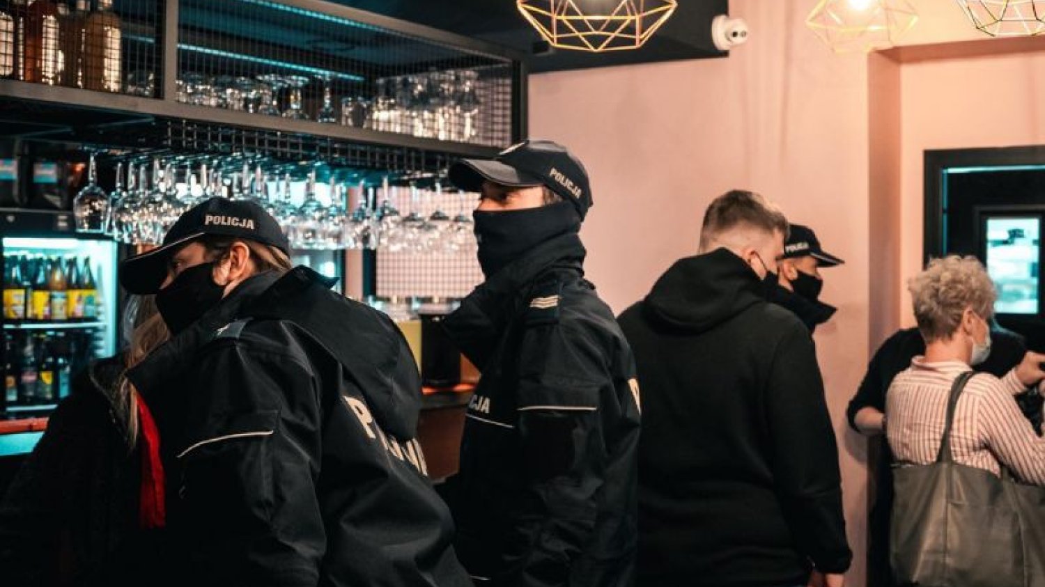 Policja w lokalu gastronomicznym