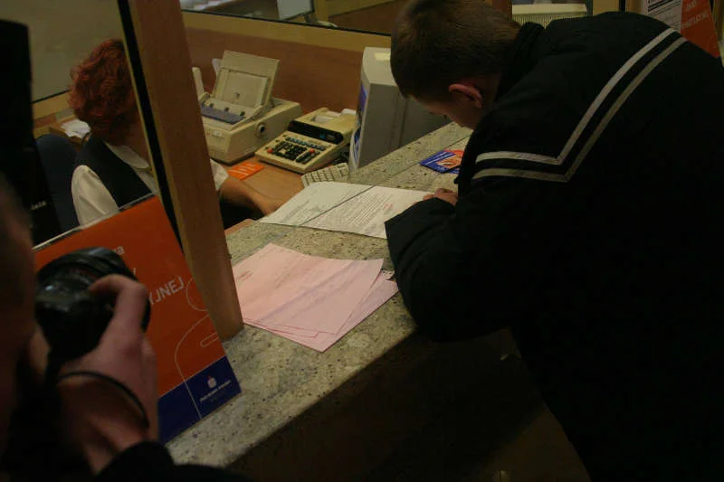 W bankowości coraz rzadziej trzeba udawać się do okienka