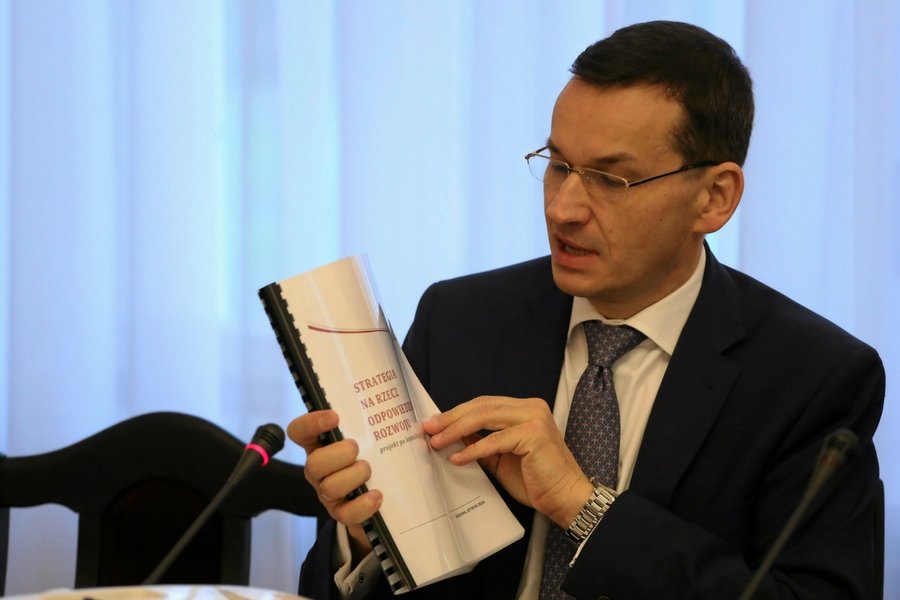 Tak wicepremier Mateusz Morawiecki mógłby prezentować zalety programu Auto Plus.