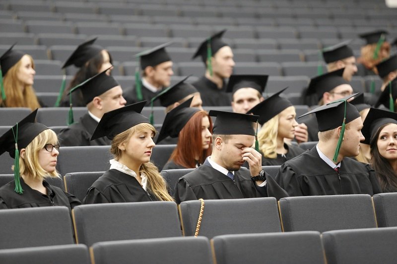 Studenci na rozpoczęciu roku akademickiego.