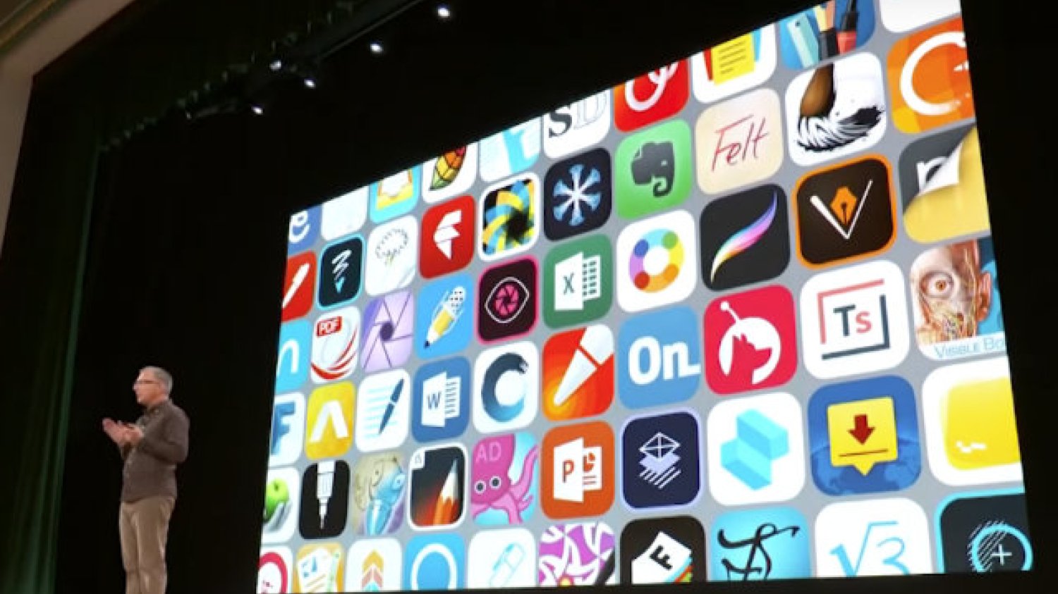 Po zaszokowaniu całego świata kosmicznymi cenami nowych iPhone'ów Apple spuścił nieco z tonu