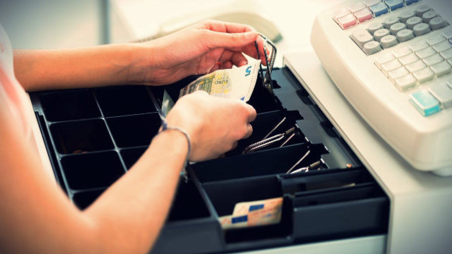 W 2016 roku Eurocash odnotował spadek zysków netto o 17,5 procent