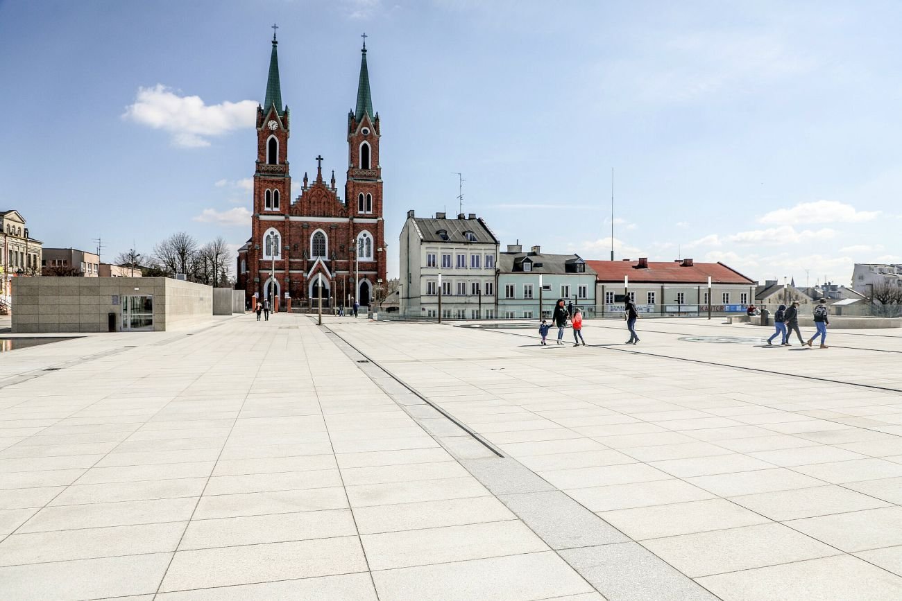 Rynek w Kutnie po "rewitalizacji"