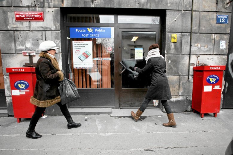 Po zmarginalizowaniu inPostu Poczta Polska została jedynym liczącym się dostawcą przesyłek pocztowych i może teraz dyktować ceny