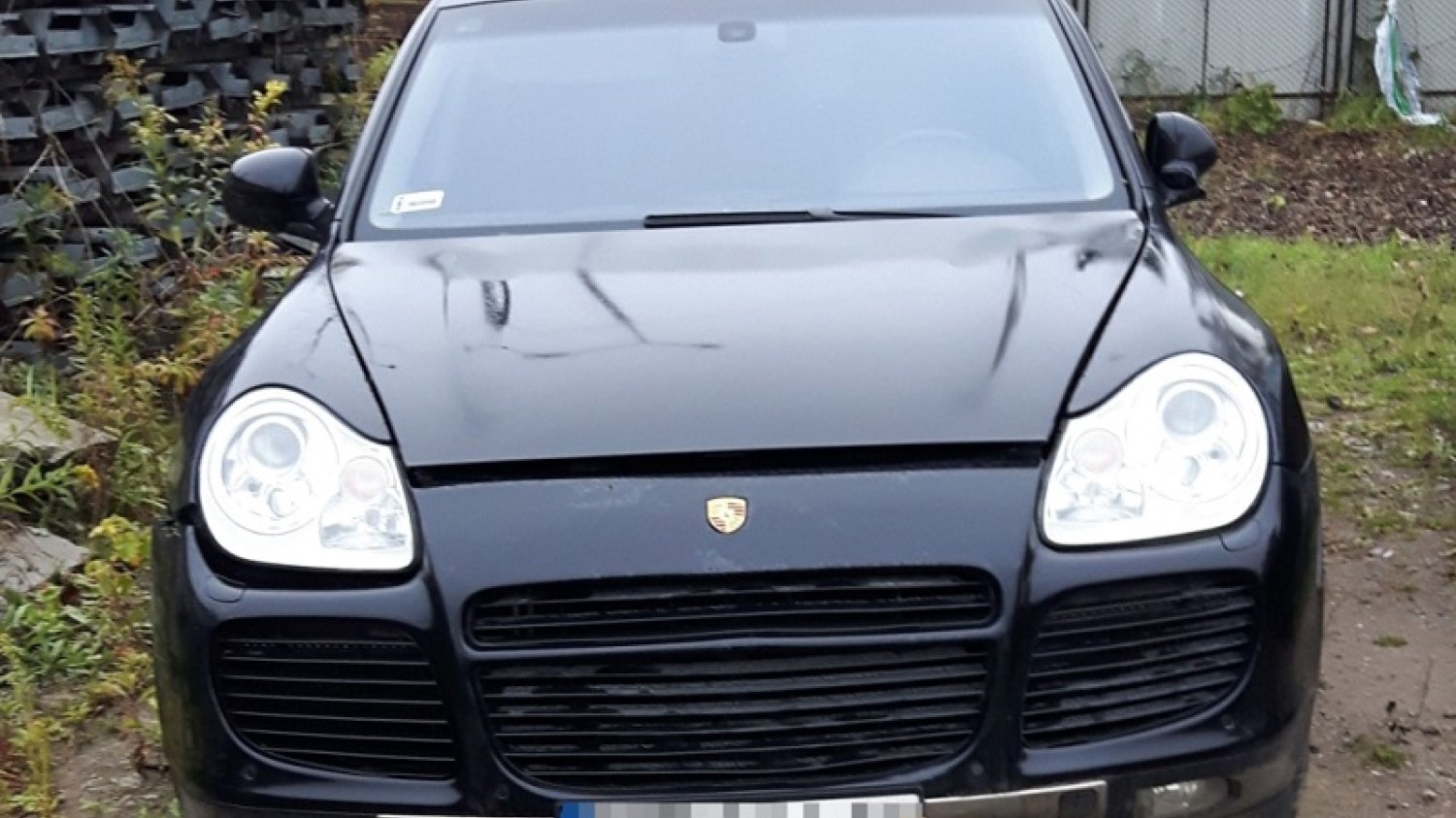 Porsche Cayenne.