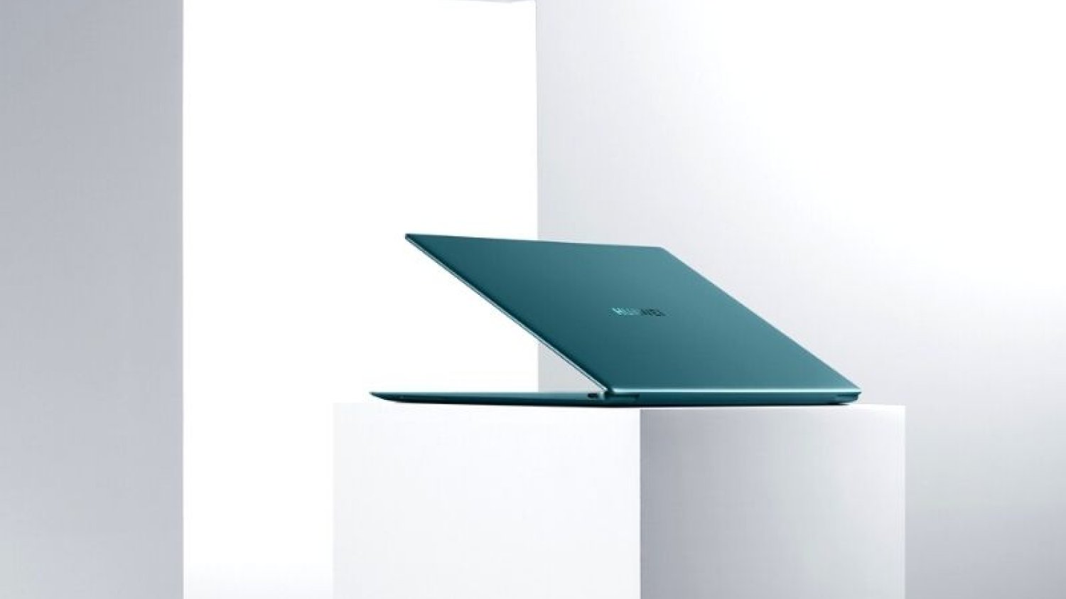 Lekki laptop Huawei MateBook X właśnie zadebiutował w Polsce.