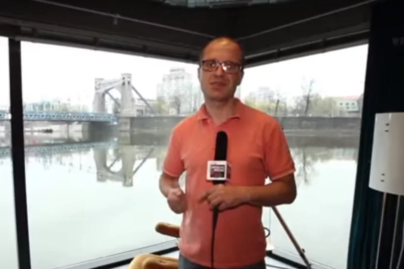 Kamil Zaremba w swoim domu.