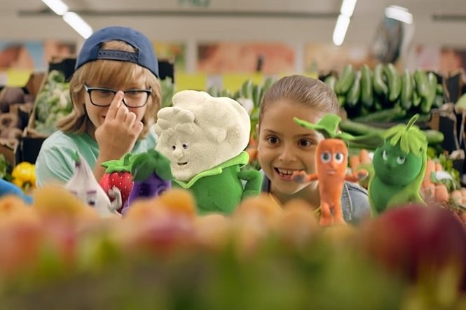 Spar, podobnie jak Biedronka i Lidl, także oferuje maskotki w ramach specjalnej oferty