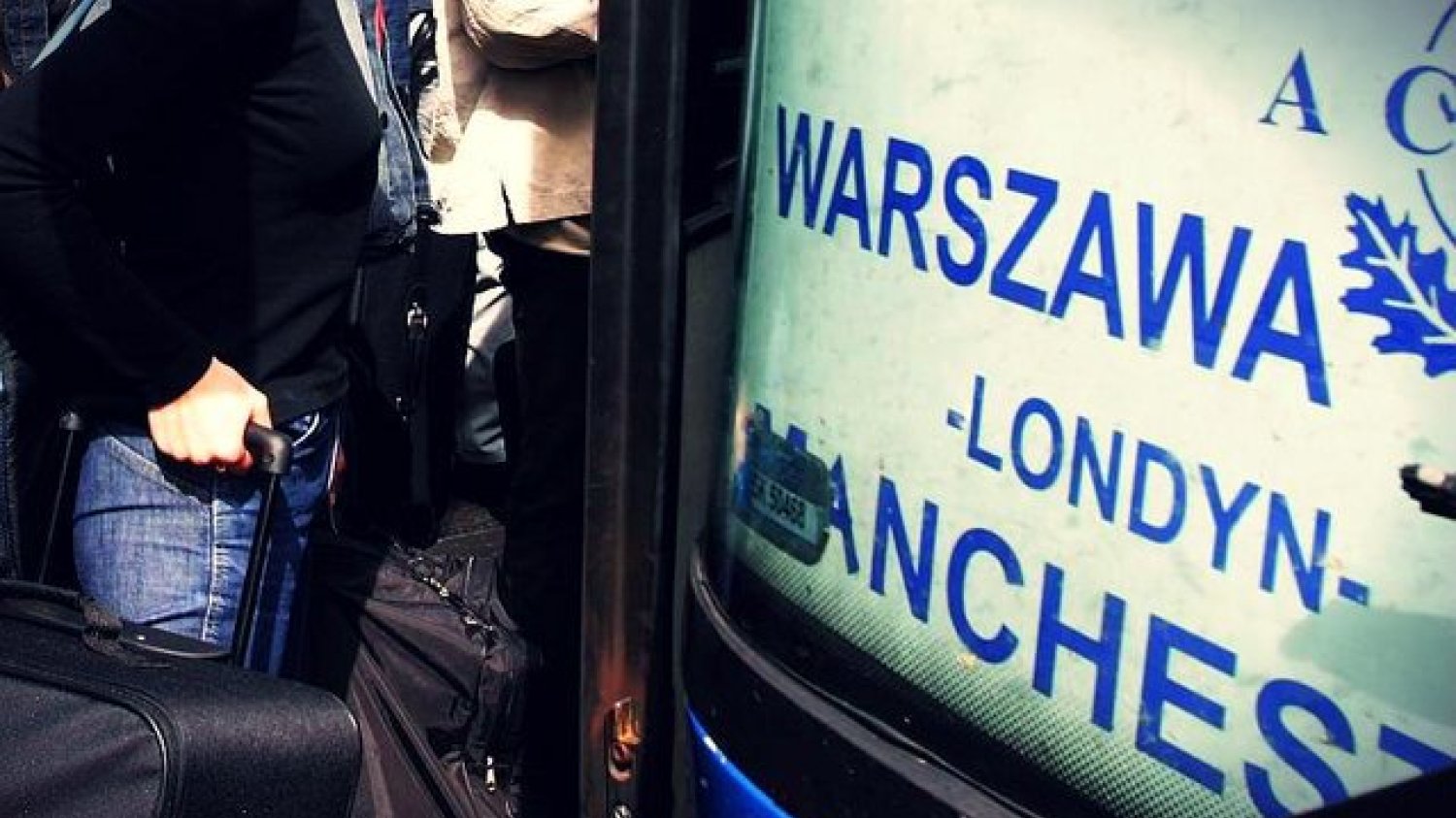 Romowie, którzy werbowali Polaków do niewolniczej pracy w Wielkiej Brytanii, właśnie usłyszeli zarzuty.