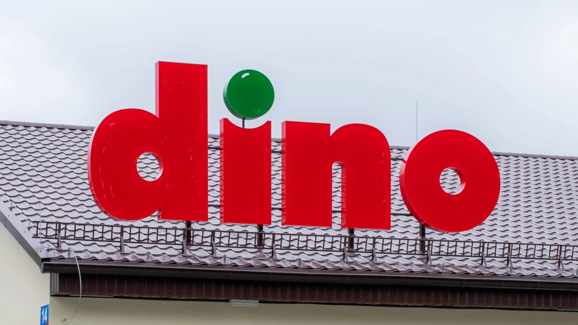 Wojna o płace w Dino trafia do prokuratury. Związkowcy idą na noże