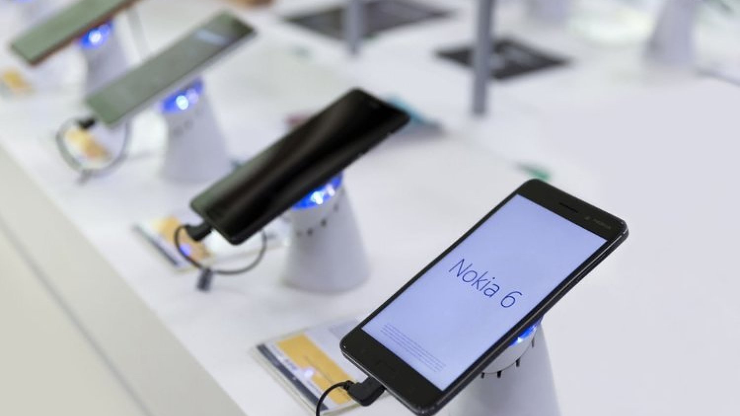 Kupiłeś smartfon na Bestcena.pl? Przygotuj się, że będziesz musiał go zwrócić.