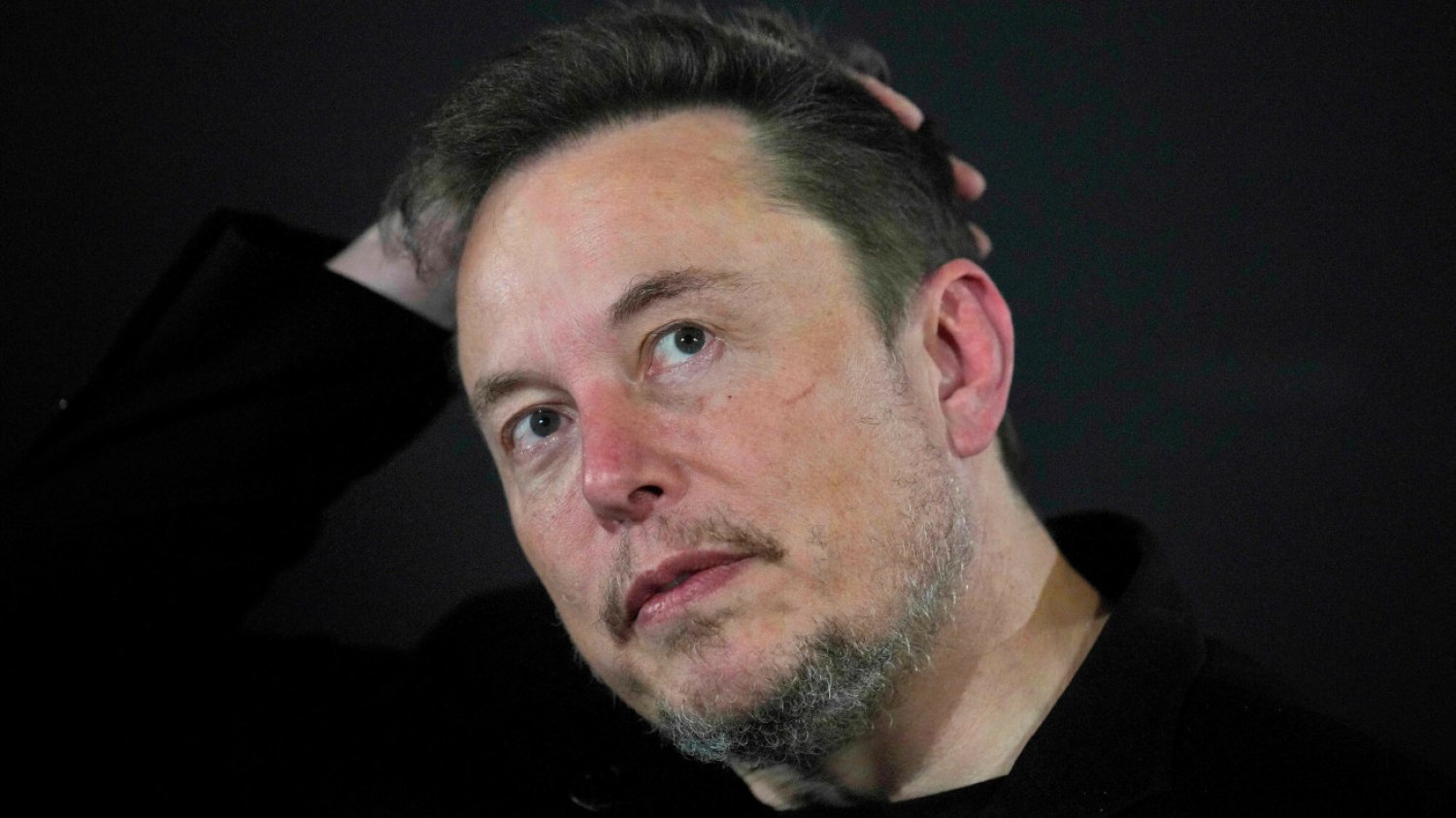 Elon Musk musiał zapłacić karę i zablokować konta szerzące dezinformację, żeby wrócić z portalem 'X' do Brazylii