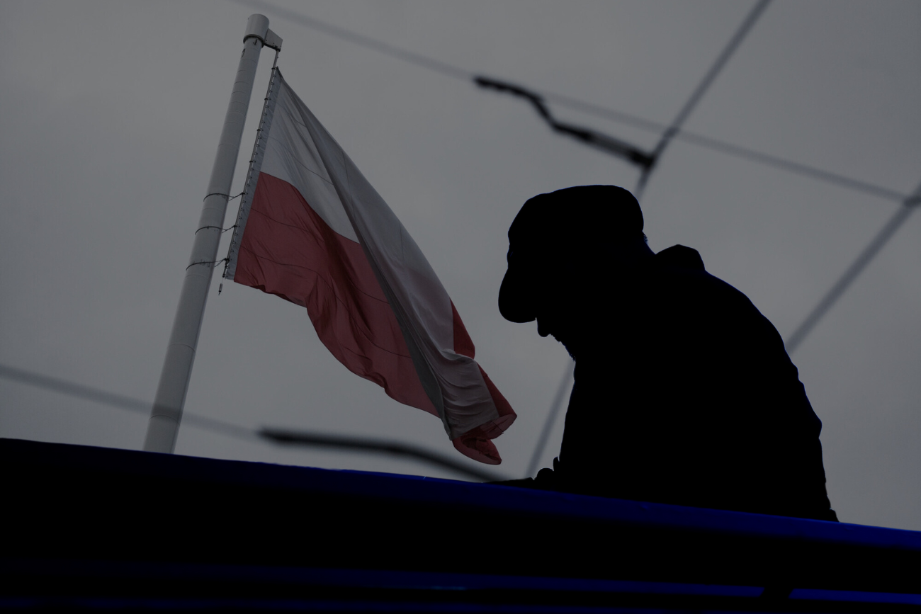 "Straumatyzowane historycznie społeczeństwa, częściej odczuwają bardzo dużą niepewność co do swojej wartości i jakiś rodzaj negatywizmu".