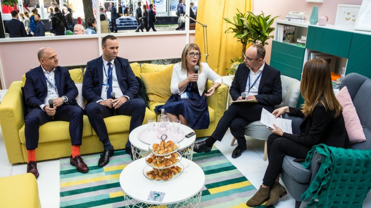 Debata „Praca od pierwszego wejrzenia – jak budować dobre relacje z pracownikami”