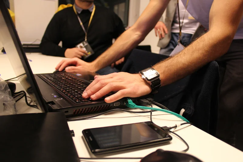 Praca podczas hackathonu przebiegała bardzo intensywnie.
